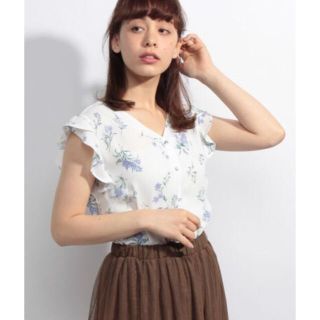 リランドチュール(Rirandture)の新品♡小花ブーケフラワープリントラッフルブラウス(シャツ/ブラウス(長袖/七分))