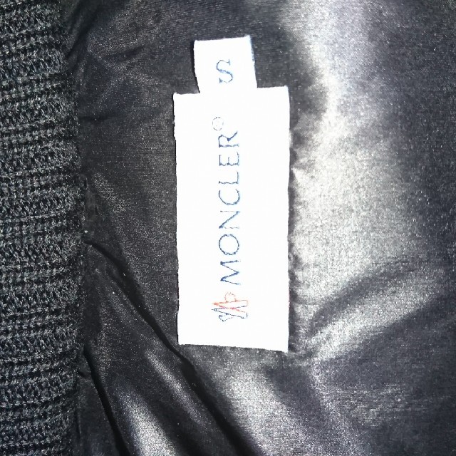 MONCLER(モンクレール)のモンクレール ダウン×ニットベスト専用です メンズのジャケット/アウター(ダウンベスト)の商品写真