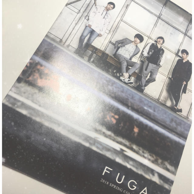 FUGA(フーガ)のGIFTY and FUGAコラボ雑誌 エンタメ/ホビーの雑誌(ファッション)の商品写真