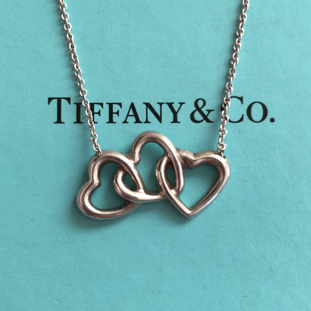 Tiffany & Co. - 最終値下げ！Tiffany トリプルハートネックレスの通販 by Yuu☆'s shop｜ティファニーならラクマ