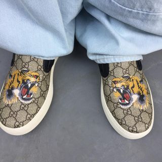 グッチ(Gucci)の gucci スリッポン(スリッポン/モカシン)