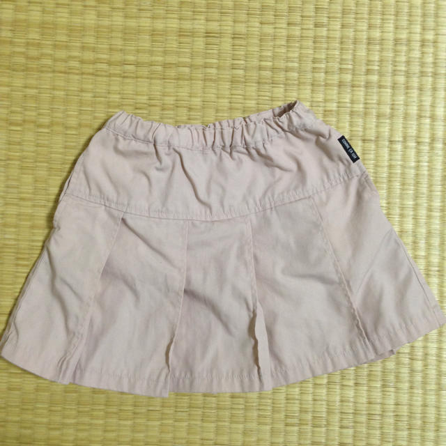 COMME CA ISM(コムサイズム)のコムサ 100 プリーツスカート COMME CA ISM キッズ/ベビー/マタニティのキッズ服女の子用(90cm~)(スカート)の商品写真