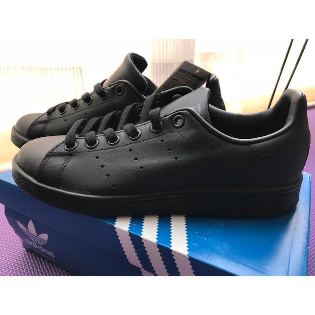 Adidas Adidas Original スタンスミス オール ブラック 新品未使用の通販 By 断捨離shop アディダスならラクマ Adidas Adidas Original スタンスミス オール ブラック 新品未使用の通販 By 断捨離shop アディダスならラクマ