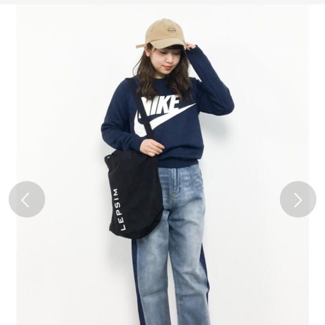 NIKE(ナイキ)のNIKE/ナイキ ウィメンズ ラリー ロゴ クルー XS レディースのトップス(トレーナー/スウェット)の商品写真