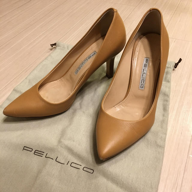 PELLICO(ペリーコ)のPELLICO ペリーコ パンプス 36 キャメル レディースの靴/シューズ(ハイヒール/パンプス)の商品写真