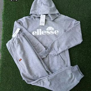 エレッセ(ellesse)の新品！エレッセスウェットパーカー パンツ上下セット Lサイズ グレー(ウェア)