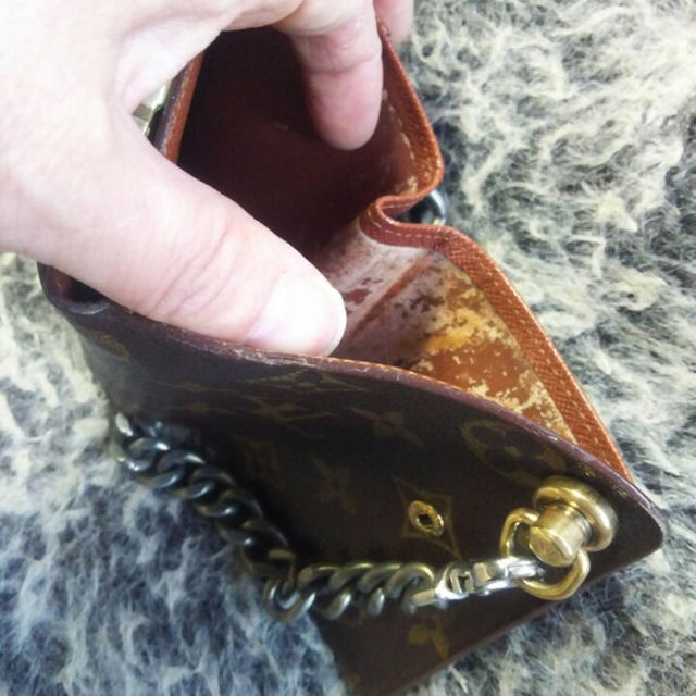 ルイヴィトン コンパクトジップ ウォレットチェーン 長財布 オマケ付き