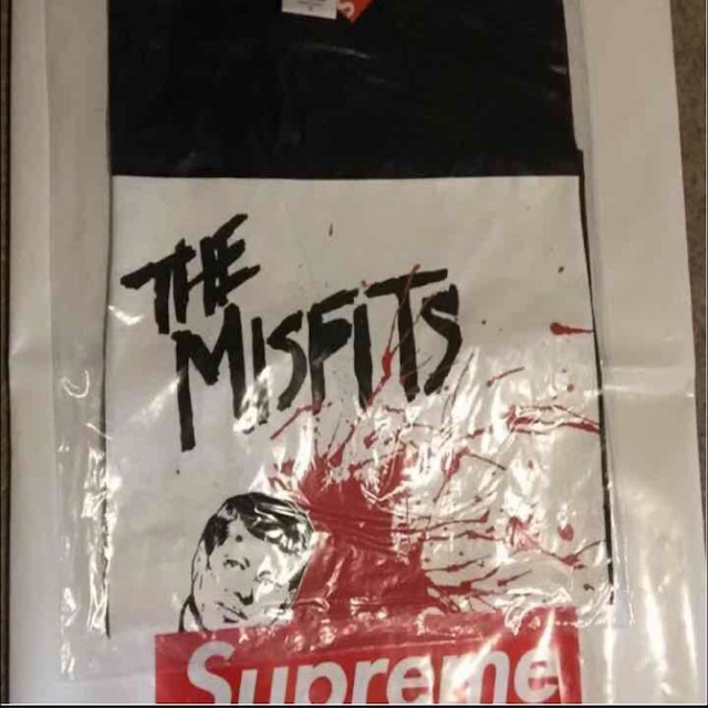 Supreme(シュプリーム)のSupreme The Misfits Tシャツ Sサイズ メンズのトップス(その他)の商品写真