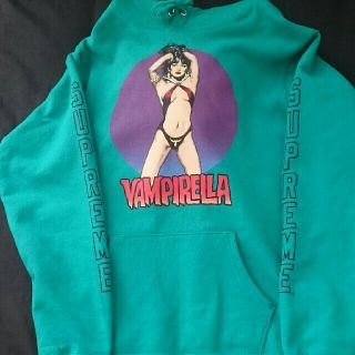 シュプリーム(Supreme)のSupreme vampirella s グリーン(パーカー)