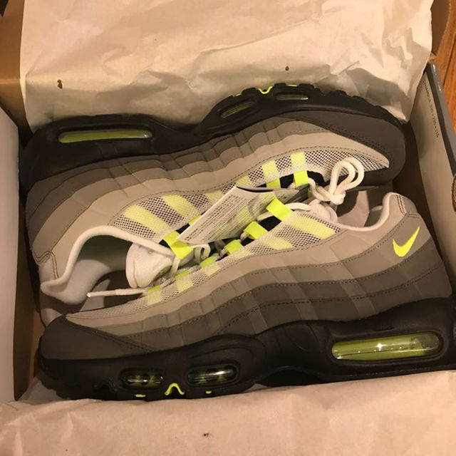 NIKE(ナイキ)の29cm NIKE AIR MAX 95 OG ネオン イエロー メンズの靴/シューズ(スニーカー)の商品写真