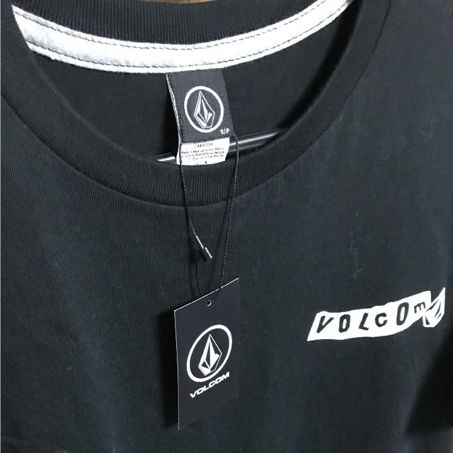 volcom(ボルコム)のボルコム Tシャツ 新品未使用 メンズのトップス(Tシャツ/カットソー(半袖/袖なし))の商品写真