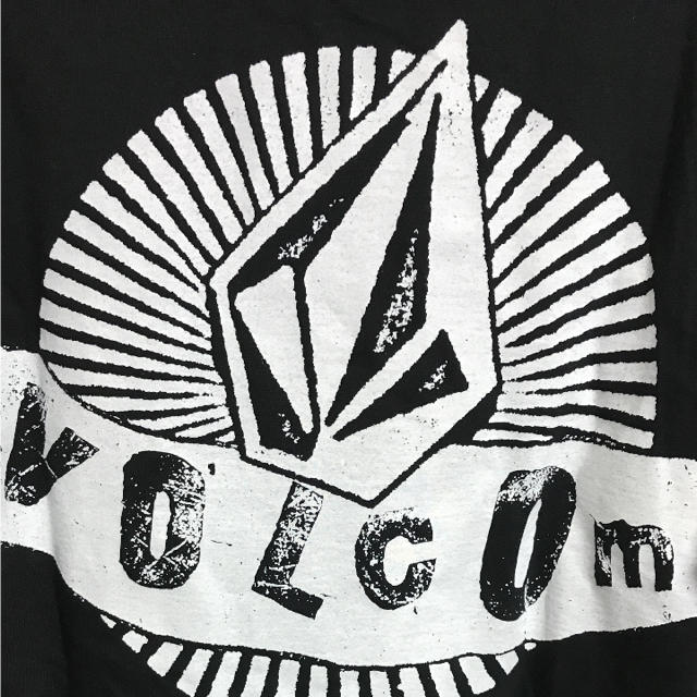 volcom(ボルコム)のボルコム Tシャツ 新品未使用 メンズのトップス(Tシャツ/カットソー(半袖/袖なし))の商品写真