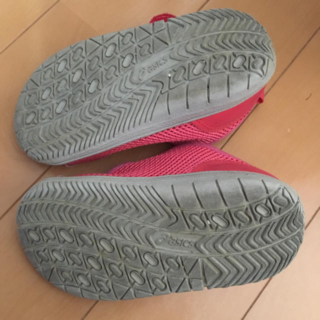 asics(アシックス)のused アシックス スクスク サンダル 14.0センチ キッズ/ベビー/マタニティのベビー靴/シューズ(~14cm)(スニーカー)の商品写真