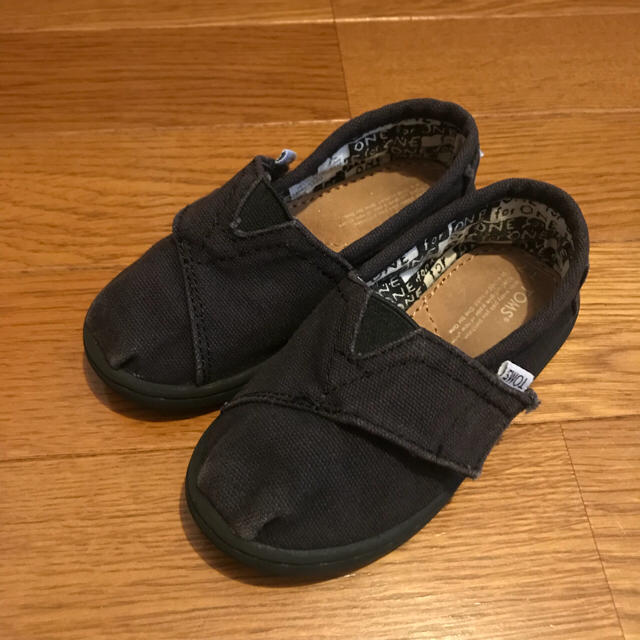 TOMS(トムズ)のTOMS スリッポン キッズ/ベビー/マタニティのベビー靴/シューズ(~14cm)(スリッポン)の商品写真