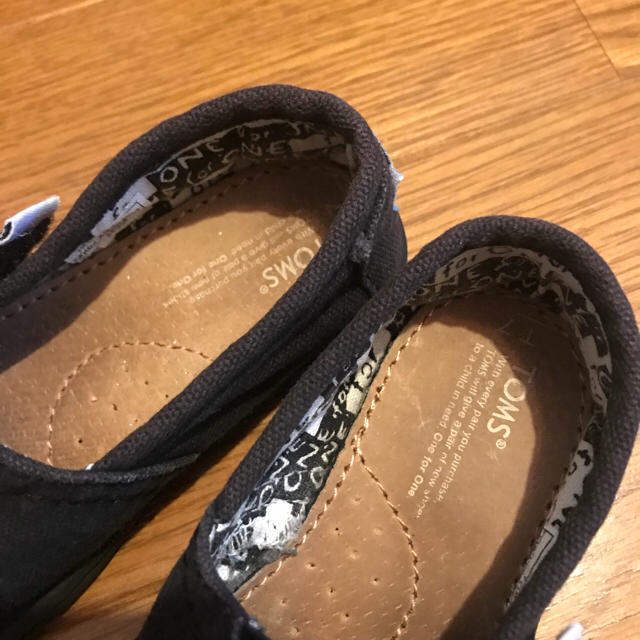 TOMS(トムズ)のTOMS スリッポン キッズ/ベビー/マタニティのベビー靴/シューズ(~14cm)(スリッポン)の商品写真