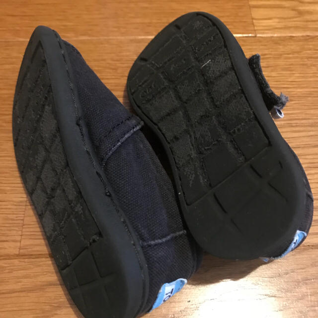 TOMS(トムズ)のTOMS スリッポン キッズ/ベビー/マタニティのベビー靴/シューズ(~14cm)(スリッポン)の商品写真