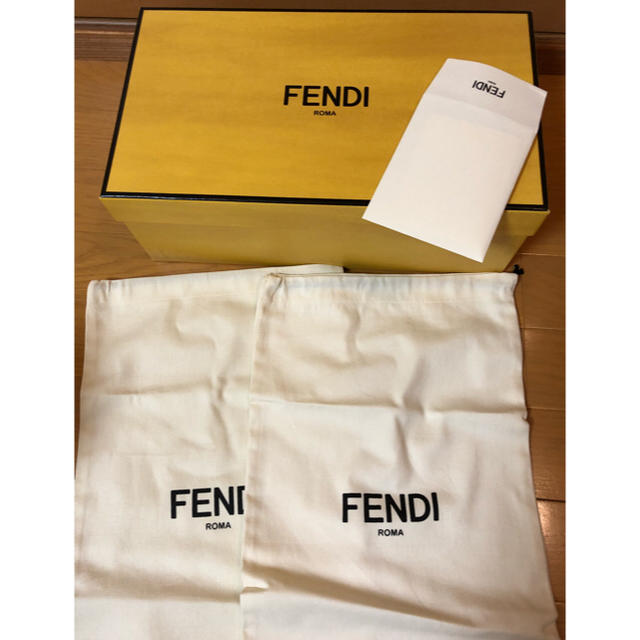 FENDI(フェンディ)の[コウ様専用] 新品 日本直営未入荷品 フェンディ エスパドリーユ fendi メンズの靴/シューズ(スリッポン/モカシン)の商品写真