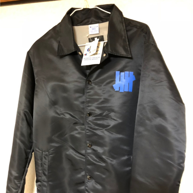 UNDEFEATED(アンディフィーテッド)のUNDEFEATED CHAMPION COACHES JACKET  メンズのジャケット/アウター(ナイロンジャケット)の商品写真