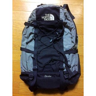 ザノースフェイス(THE NORTH FACE)のTHE NORTH FACE Strider レインカバー付きsize 25L(登山用品)