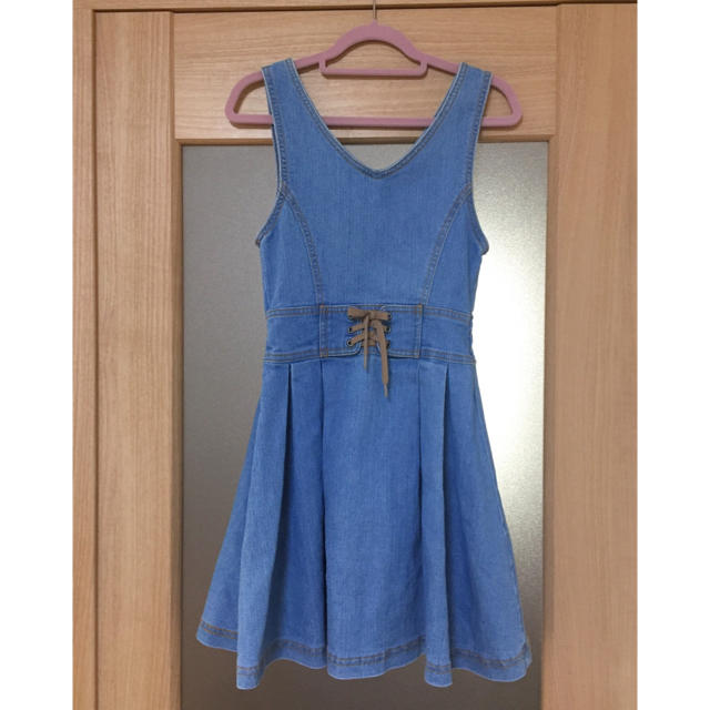 lovetoxic(ラブトキシック)のデニムワンピース キッズ/ベビー/マタニティのキッズ服女の子用(90cm~)(ワンピース)の商品写真