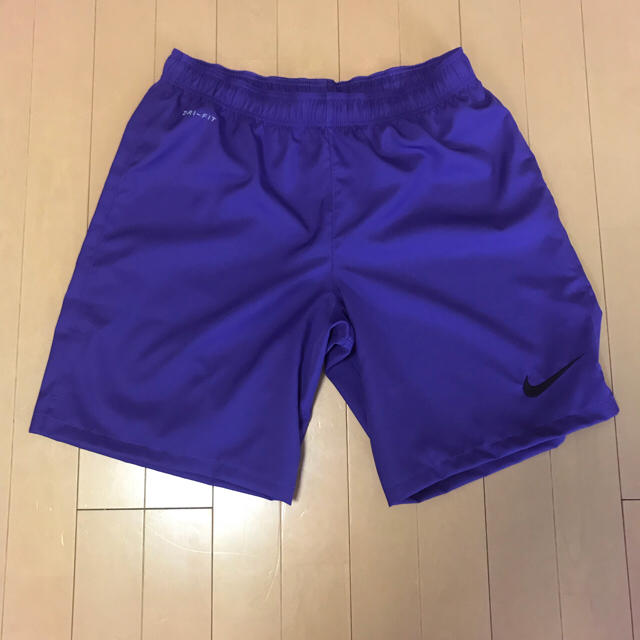 NIKE(ナイキ)の【上下セット】NIKE ユニフォーム 練習着 紫 チーム スポーツ/アウトドアのサッカー/フットサル(ウェア)の商品写真