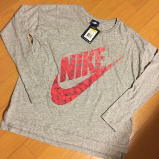 ナイキ(NIKE)の【新品】NIKE 長袖 Ｔシャツ(Tシャツ(長袖/七分))