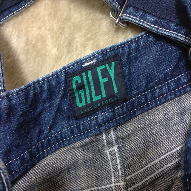 GILFY(ギルフィー)のショートデニムサロペット レディースのパンツ(サロペット/オーバーオール)の商品写真