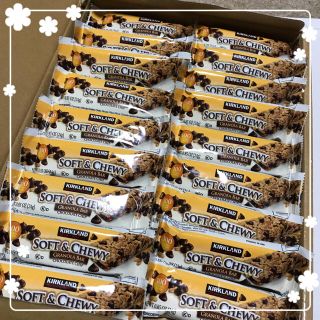 コストコ(コストコ)のとしみ様専用   グラノーラバー  18本(菓子/デザート)