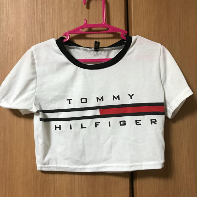 TOMMY(トミー)のtommy へそだし レディースのトップス(Tシャツ(半袖/袖なし))の商品写真