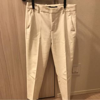 ザラ(ZARA)のZARA ザラ パンツ スラックス ホワイト 白 36(クロップドパンツ)