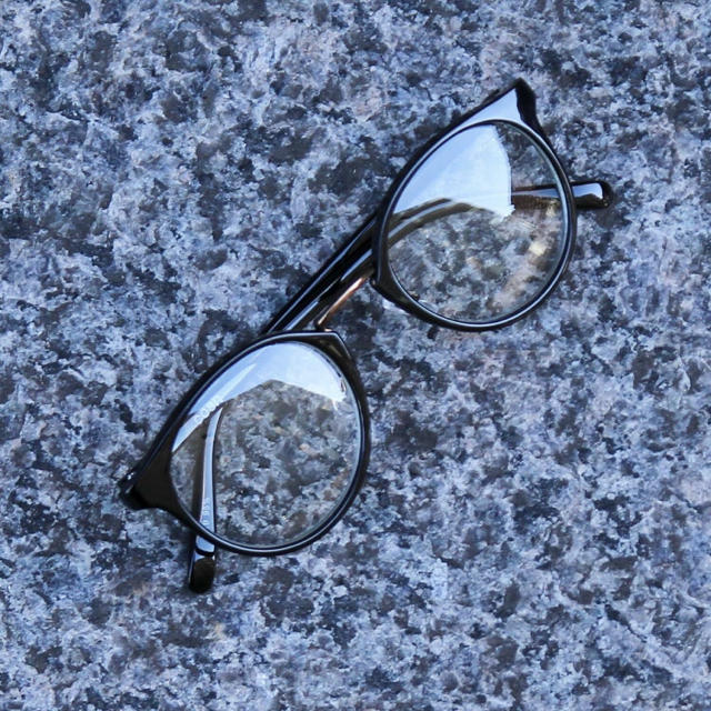 coen(コーエン)の新品未使用！人気ブランド コーエン 完売アイテム 丸メガネ メンズのファッション小物(サングラス/メガネ)の商品写真