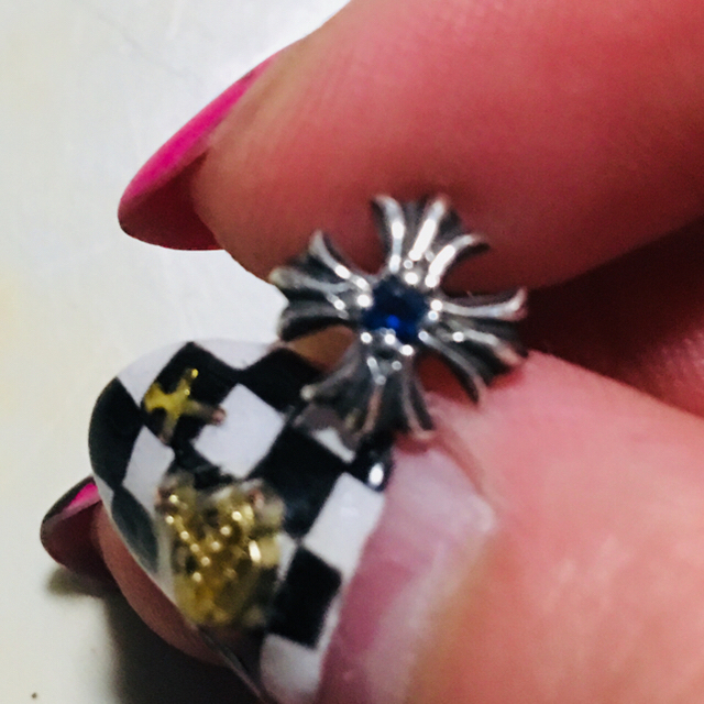 Chrome Hearts(クロムハーツ)のchromeHearts クロムハーツ ピアス スタッドピアス メンズのアクセサリー(ピアス(片耳用))の商品写真