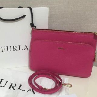 フルラ(Furla)のワンポイントに可愛い♡新品♡フルラ♡2WAYバック♡濃いピンク(ショルダーバッグ)