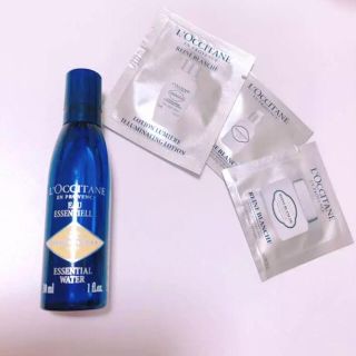 ロクシタン(L'OCCITANE)のロクシタン イモーテル エッセンシャルウォーター♡30ml 新品♡サンプル付き(化粧水/ローション)