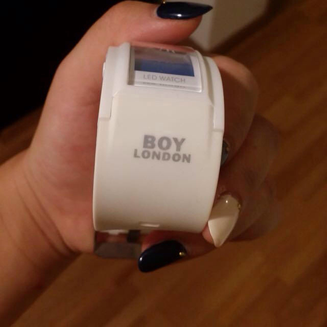 Boy London(ボーイロンドン)のboylondon腕時計 レディースのファッション小物(腕時計)の商品写真