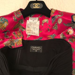 シャネル(CHANEL)のChanel シルクブラウスとシルクジョーゼットスカート(その他)