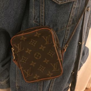 LOUIS VUITTON - ルイヴィトン ミニショルダーバッグ の通販 by