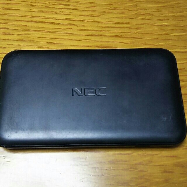 NEC(エヌイーシー)のAterm MR03LN

本体のみ スマホ/家電/カメラのPC/タブレット(PC周辺機器)の商品写真