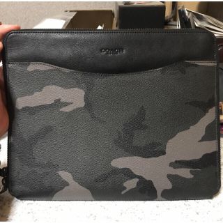 コーチ(COACH)のCOACH クラッチバッグ(セカンドバッグ/クラッチバッグ)