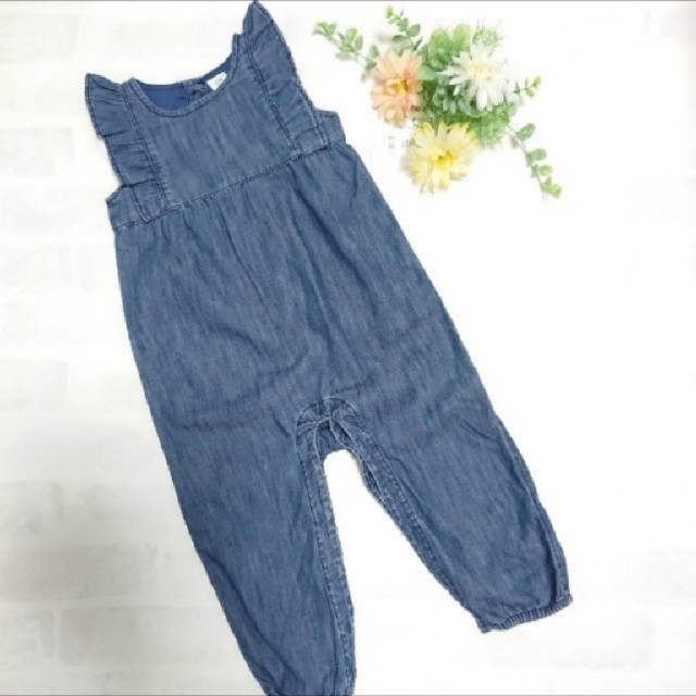 babyGAP(ベビーギャップ)の専用☆babyGAPデニムオーバーオール&デニムショートオール新品 新作 90 キッズ/ベビー/マタニティのキッズ服女の子用(90cm~)(パンツ/スパッツ)の商品写真