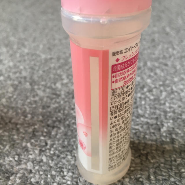 ニベア(ニベア)の8✖︎4 ロールオン ライトフローラルの香り 🌸 45mL 残量約9割弱有り コスメ/美容のボディケア(制汗/デオドラント剤)の商品写真