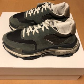 バレンシアガ(Balenciaga)のBALENCIAGA バレンシアガ Triple Sグレー 42(スニーカー)