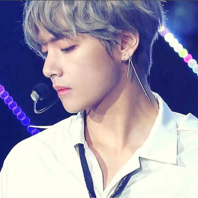 ナチュラルネイビー 防弾少年団 BTS テテ着用風 フープチェーンピアス