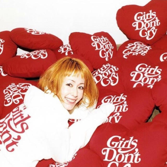 都内で Cry Don't 【正規品】Girls ハートクッション レッド 都内で Cry Don't 【正規品】Girls ハートクッション レッド