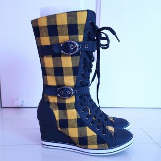 【新品】チェック 編み上げ ブーツ(スニーカー)