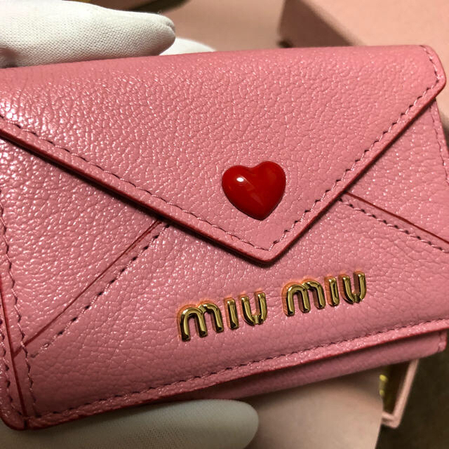 【新品】miumiu♡マドラスフォーエバー ラブレター 長財布 ブラック ハート