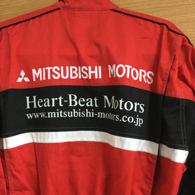 三菱(ミツビシ)の値下げ済！【希少】MITSUBISHI純正ツナギ 未使用品 LLサイズ 自動車/バイクの自動車(メンテナンス用品)の商品写真