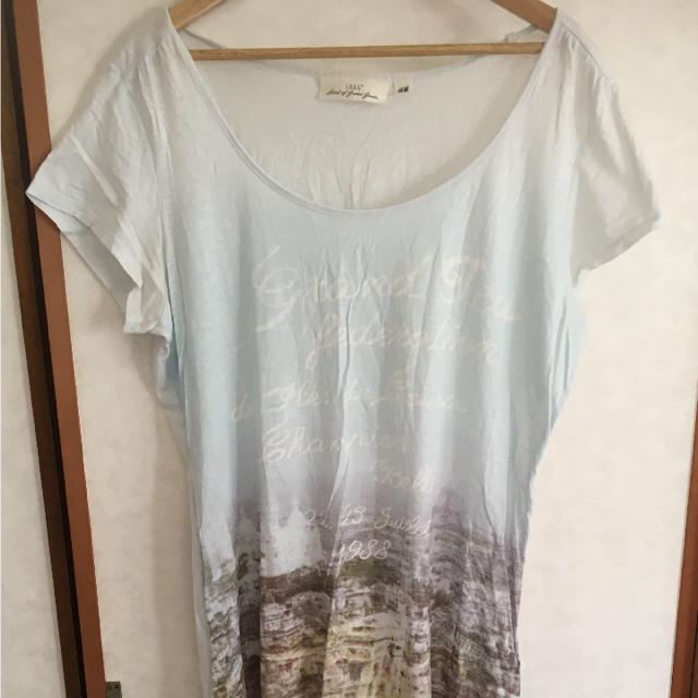 H&M(エイチアンドエム)のH&MロングTシャツ レディースのトップス(Tシャツ(半袖/袖なし))の商品写真