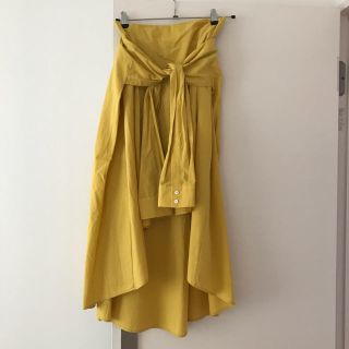 ザラ(ZARA)のイエロースカート(ひざ丈スカート)