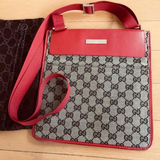 グッチ(Gucci)のくんちゃん様専用 GUCCI ボディバッグ(ボディバッグ/ウエストポーチ)